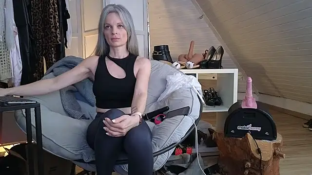 Sabdeluxe online show from 01-16-26, 09:02