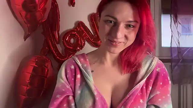 Snapshot of Nikky_Divine chatting on 02-23-25, 04:13 Nikky Divine online show from 02-23-25, 04:13
