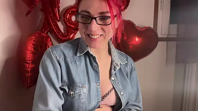 Snapshot of Nikky_Divine chatting on 02-28-25, 09:33 Nikky Divine online show from 02-28-25, 09:33
