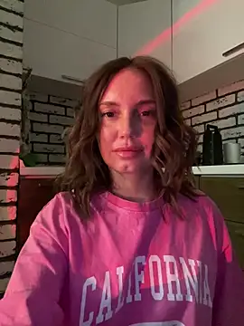 Snapshot of Chel_sea_ chatting on 01-09-25, 01:08 Chel sea online show from 01-09-25, 01:08