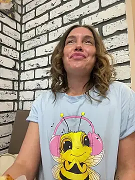 Snapshot of Chel_sea_ chatting on 02-09-25, 11:46 Chel sea online show from 02-09-25, 11:46