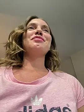 Snapshot of Chel_sea_ chatting on 03-08-25, 12:11 Chel sea online show from 03-08-25, 12:11