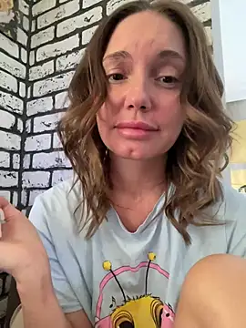 Snapshot of Chel_sea_ chatting on 03-08-25, 01:14 Chel sea online show from 03-08-25, 01:14