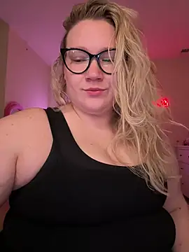 PiggyRose online show from 03-19-25, 12:26