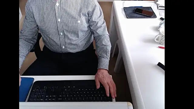 dutchpornking online show from 02-10-26, 08:07