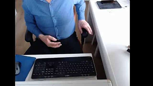 dutchpornking online show from 04-18-26, 06:28