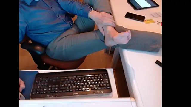 dutchpornking online show from 04-27-26, 06:39