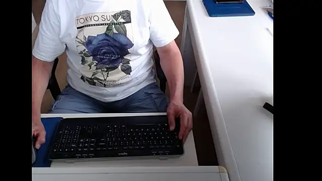 dutchpornking online show from 06-13-26, 07:06