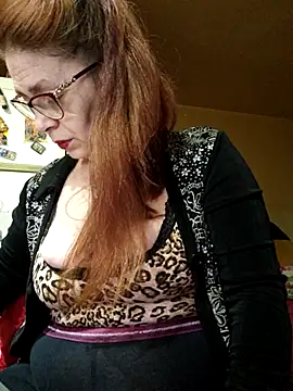 Chriss Tinaa online show from 04-11-26, 03:22