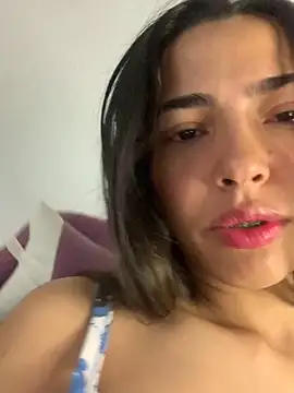 Snapshot of allyson_cute1 chatting on 03-16-25, 01:27 allyson cute1 online show from 03-16-25, 01:27
