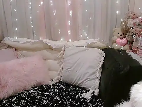 OhmyPinay online show from 09-15-25, 01:11