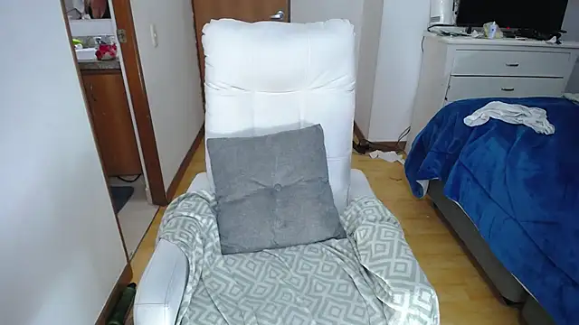 mondirty70 online show from 12-15-24, 06:51