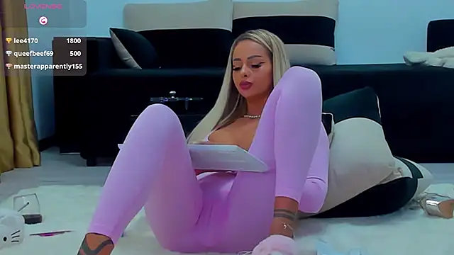 Snapshot of MelanieLexxx chatting on 01-01-25, 09:20 MelanieLexxx online show from 01-01-25, 09:20