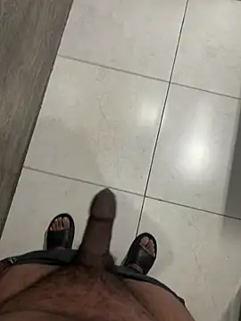 Snapshot of luciferdxm5 chatting on 12-14-24, 03:40 luciferdxm5 online show from 12-14-24, 03:40