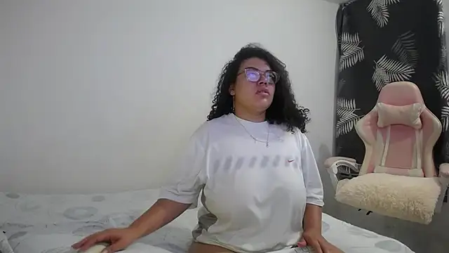 mabigomez00 online show from 11-15-25, 09:28