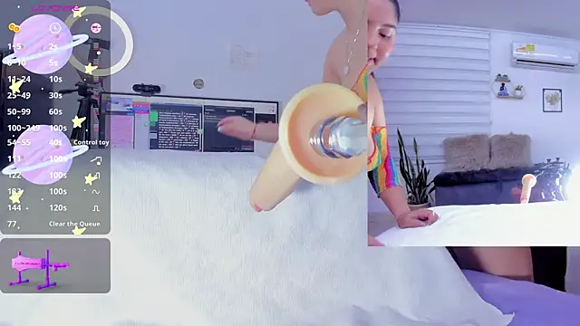 sofi velez online show from 03-16-25, 01:38