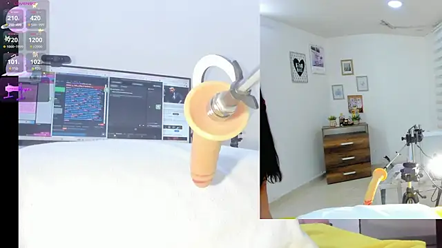 sofi velez online show from 10-10-25, 05:23