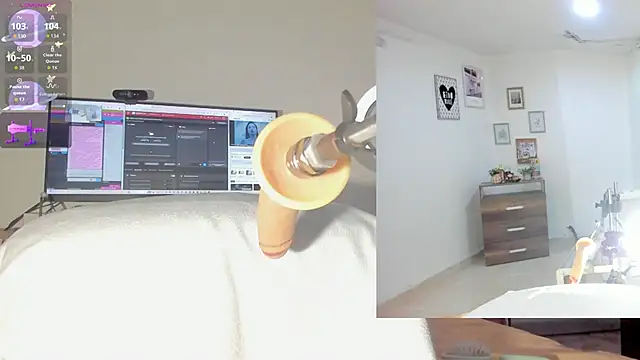 sofi velez online show from 10-13-25, 05:24