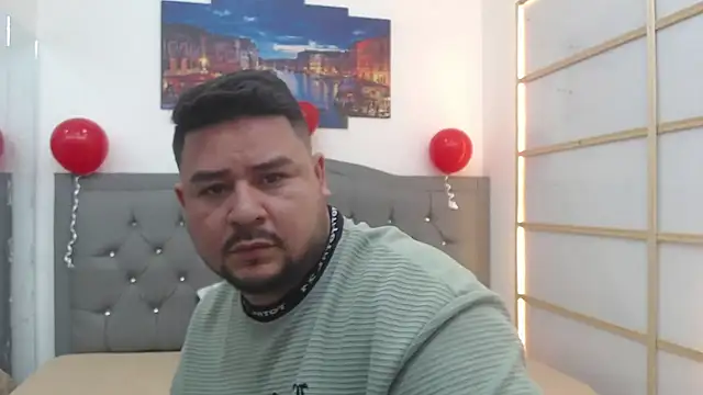 Snapshot of oso_dirty_ chatting on 02-22-26, 05:22 oso dirty online show from 02-22-26, 05:22