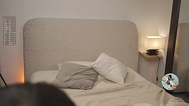 MelisaLopez  online show from 06-18-26, 12:42