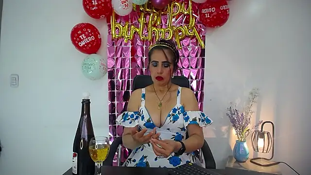 Snapshot of moxa_hot chatting on 02-13-26, 04:14 moxa hot online show from 02-13-26, 04:14