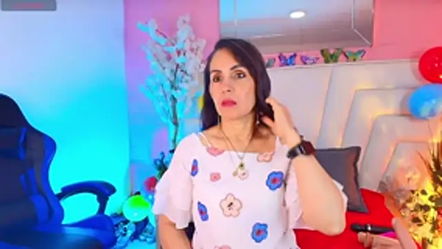 moxa hot online show from 06-29-26, 03:23