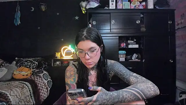 Lilmarieee online show from 01-10-25, 12:17