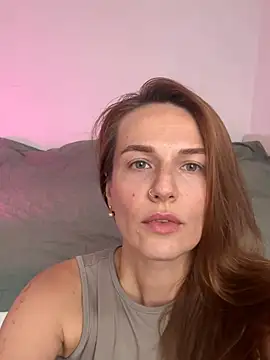 Snapshot of BritneyHall chatting on 02-25-26, 10:03 BritneyHall online show from 02-25-26, 10:03