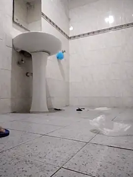 Snapshot of landy20cm chatting on 02-28-26, 12:28 landy20cm online show from 02-28-26, 12:28