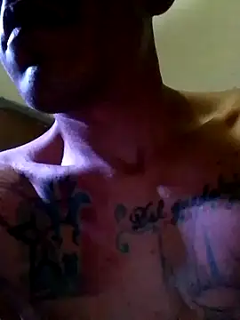 Snapshot of landy20cm chatting on 03-30-26, 02:56 landy20cm online show from 03-30-26, 02:56