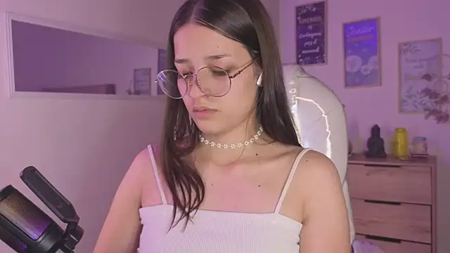 Amaia Daniells online show from 10-05-25, 03:49