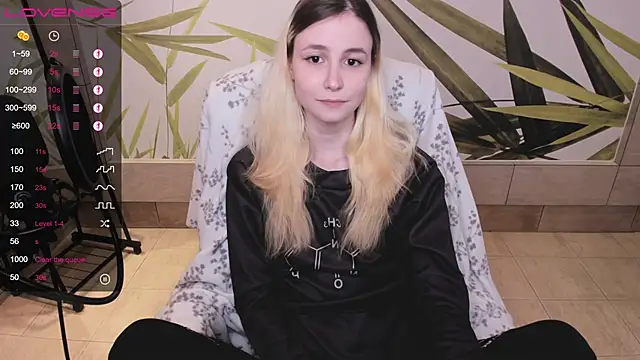 Snapshot of fleximona chatting on 01-26-25, 09:40 fleximona online show from 01-26-25, 09:40