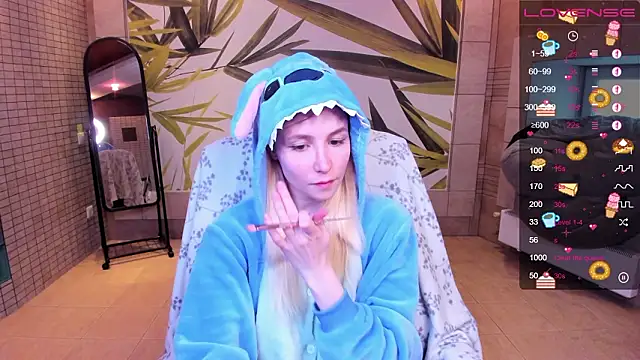 Snapshot of fleximona chatting on 03-08-26, 09:13 fleximona online show from 03-08-26, 09:13