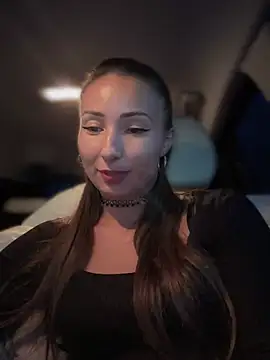 YOUR-KARINA online show from 01-09-25, 11:58