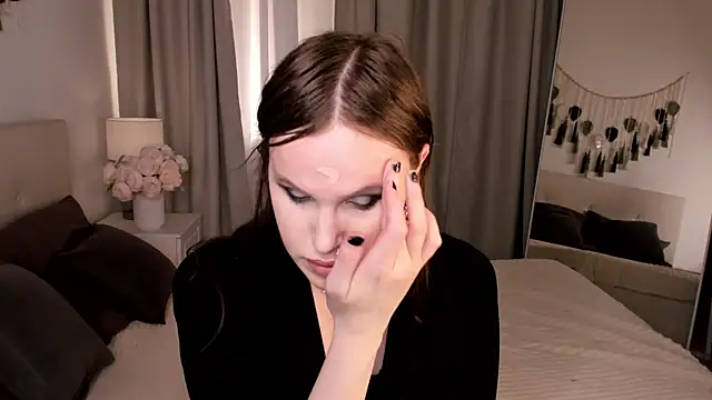 EffieMinki online show from 06-25-26, 09:41