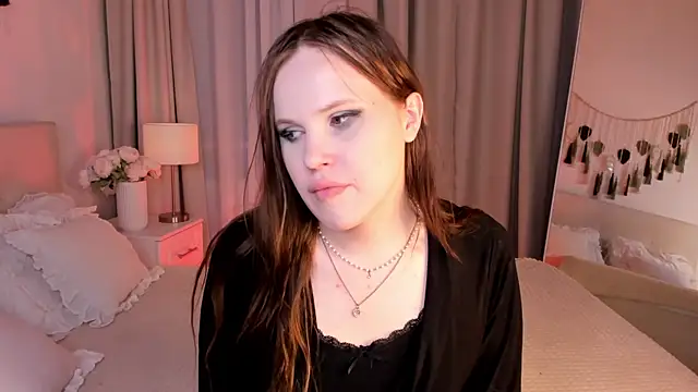 EffieMinki online show from 07-02-26, 09:43