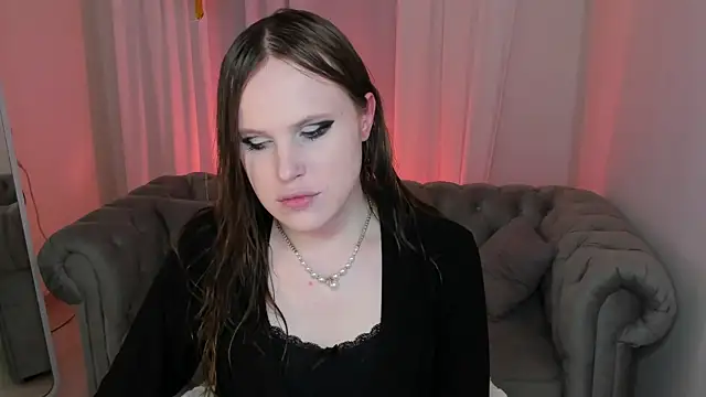 EffieMinki online show from 07-11-26, 10:22