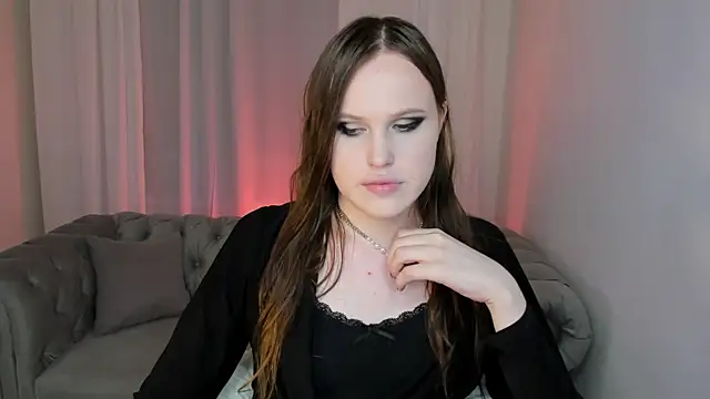 EffieMinki online show from 07-15-26, 11:43