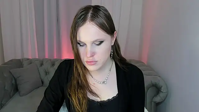 EffieMinki online show from 07-16-26, 08:59