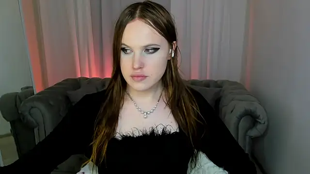 EffieMinki online show from 07-28-26, 08:34