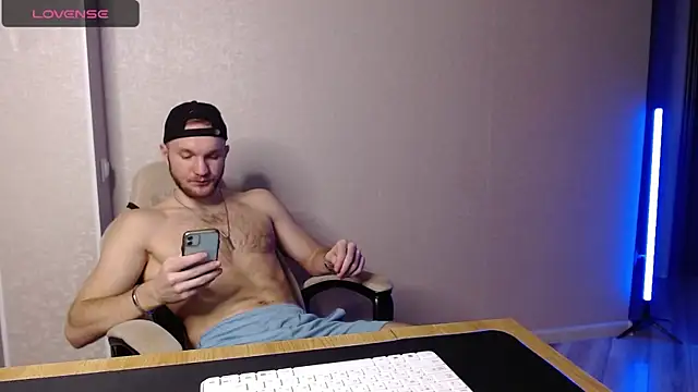 Toress1 online show from 02-19-25, 05:38