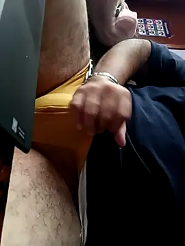 Snapshot of Osito_31 chatting on 09-19-25, 02:18 Osito 31 online show from 09-19-25, 02:18