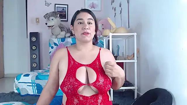 Snapshot of emiligrey_ chatting on 03-04-25, 02:49 emiligrey online show from 03-04-25, 02:49