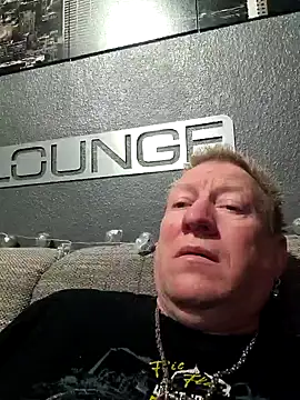 Snapshot of tomtom111111 chatting on 12-20-24, 11:37 tomtom111111 online show from 12-20-24, 11:37