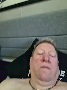 Snapshot of tomtom111111 chatting on 01-19-25, 12:17 tomtom111111 online show from 01-19-25, 12:17