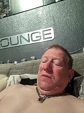 Snapshot of tomtom111111 chatting on 10-08-25, 08:28 tomtom111111 online show from 10-08-25, 08:28