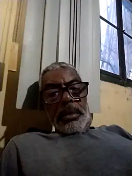 Snapshot of Thadew chatting on 11-27-25, 08:55 Thadew online show from 11-27-25, 08:55