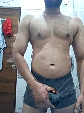 Snapshot of GYMBOY0071 chatting on 05-28-26, 08:50 GYMBOY0071 online show from 05-28-26, 08:50