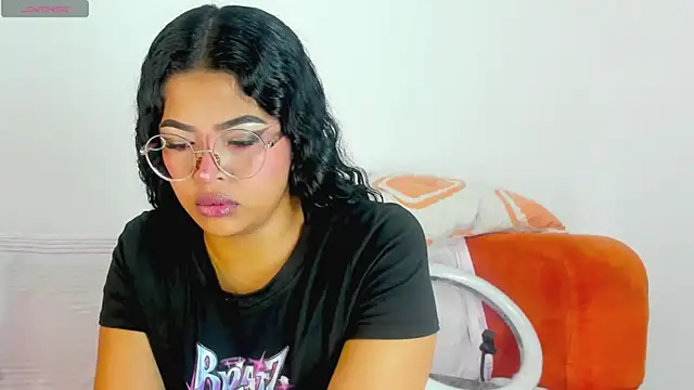 moana taylor online show from 06-14-26, 01:03