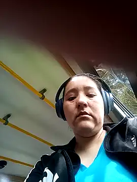 Snapshot of Gatubela212 chatting on 12-26-24, 04:25 Gatubela212 online show from 12-26-24, 04:25